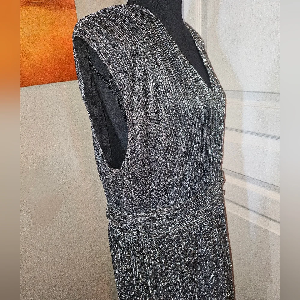 NWT Halogen Metallic Silver And Black Midi Dress
